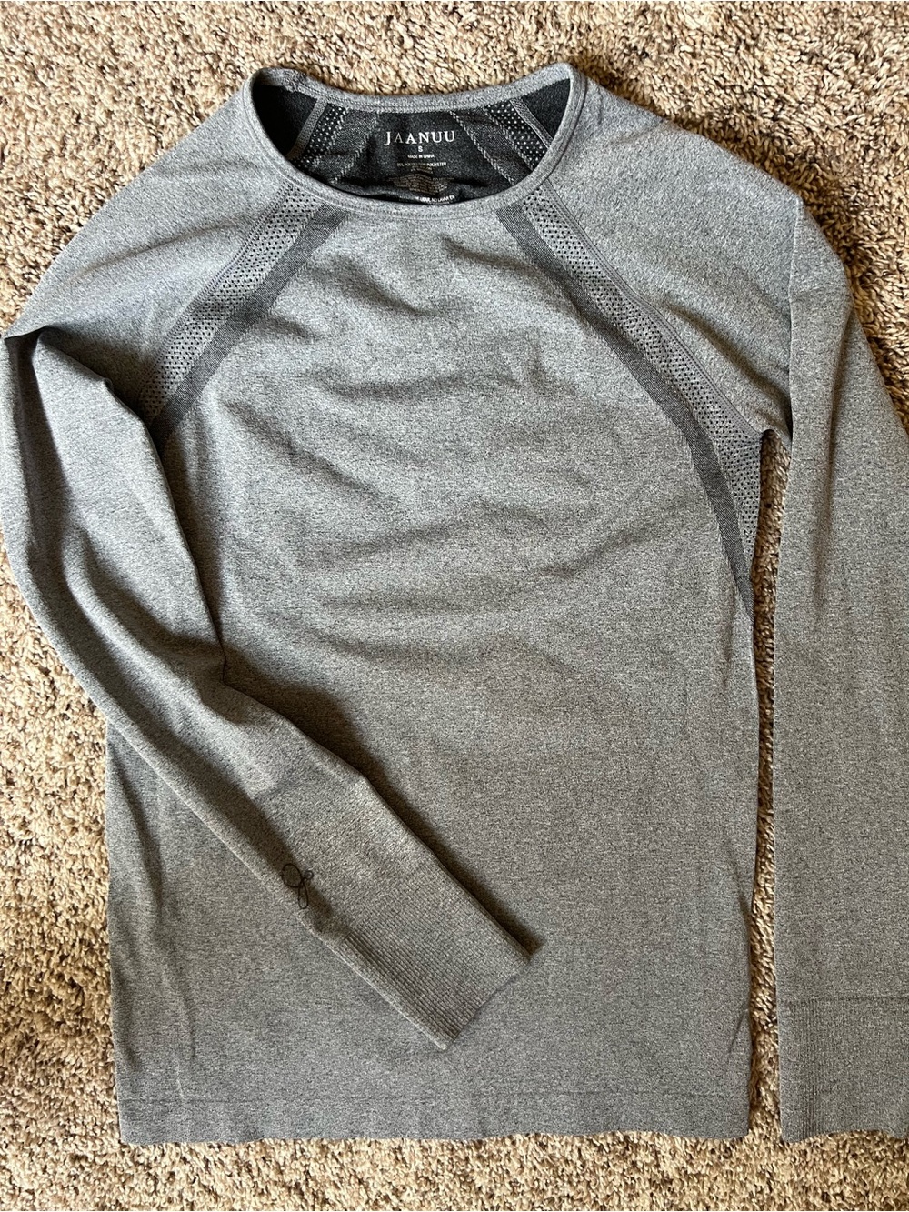 Jaanuu Long Sleeve Tee Under Scrubs Medical Small Women’s Heather Gray Stretchy